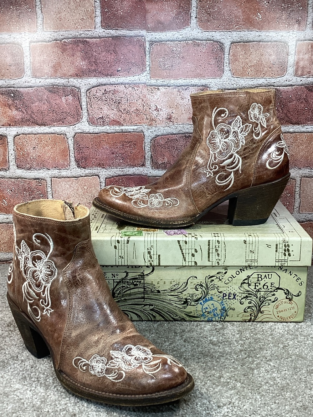 Shyanne Womens Bryony Western ankle booties size 6.5
